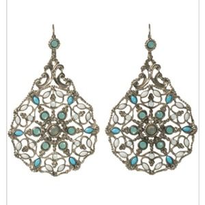 LOOKING FOR THESE EARRINGS!!!