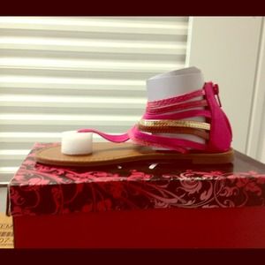 Qupid Athena-416A Fushia Gladiator Sandals