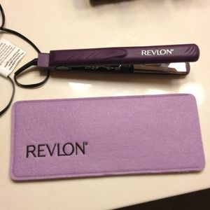 Revlon flat iron