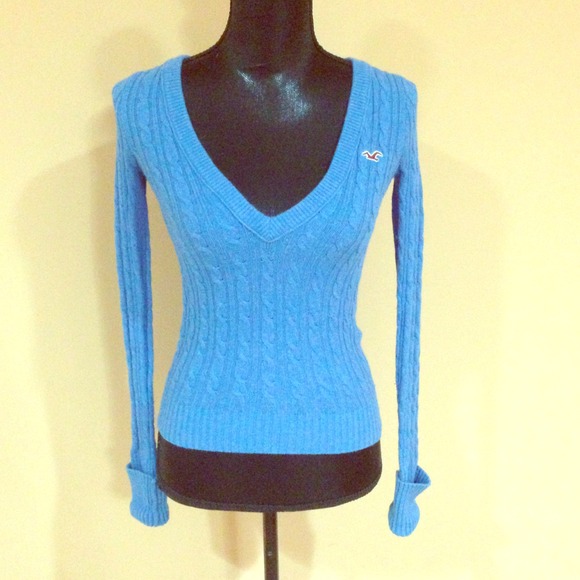 ❗Reduced Price❗Blue Hollister Sweater