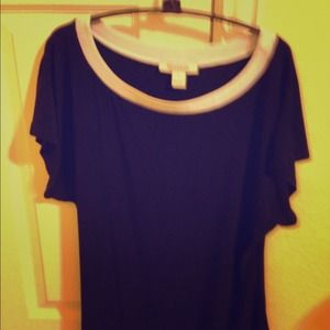 White House Black Market size Large top