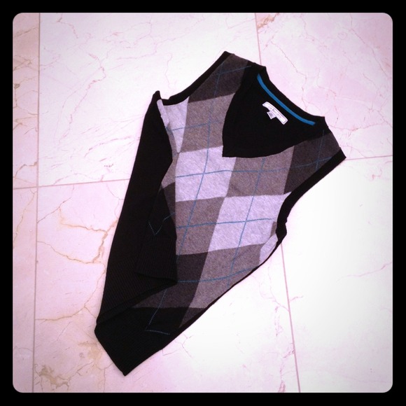 Preppy Argyle Cotton V-Neck
