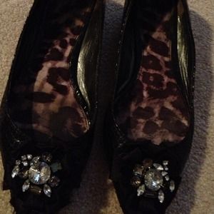Loft Black Flat with Cheetah lining & Jewel Accent