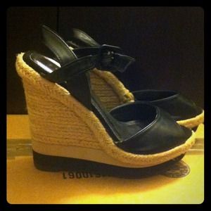 Bamboo Wedges