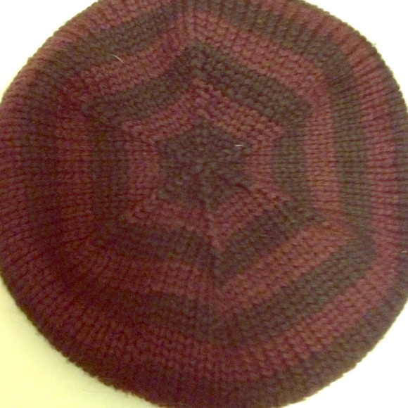 SOLD!!!! Navy and plum knit beret