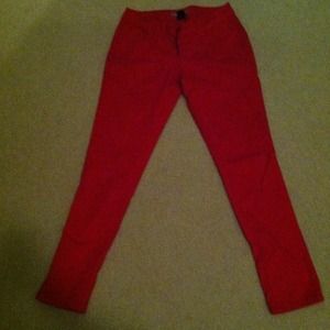 Red skinny jeans!!