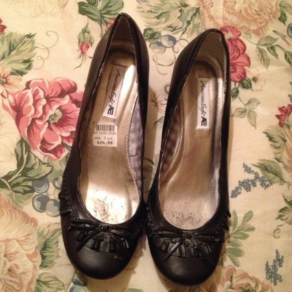 Black Wedges.