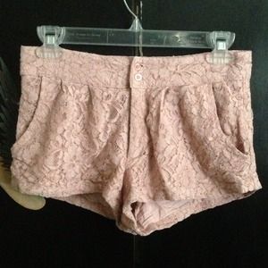 ⭐⭐SOLD⭐⭐ Forever 21 lace shorts