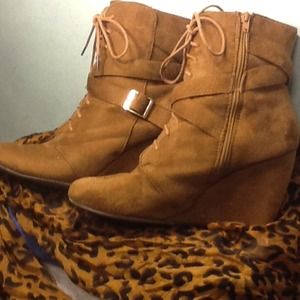 ✋ Reserved for @julierapson