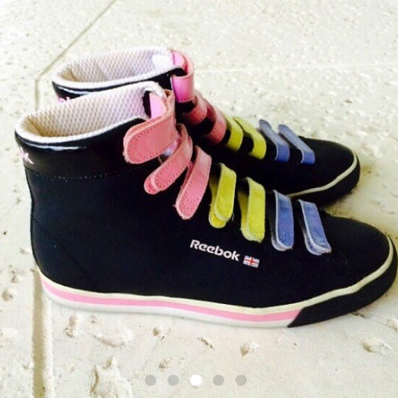 Fun, colorful reebok shoes - Picture 2 of 4