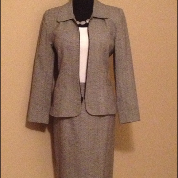 🎓 Job interview? You need this suit!