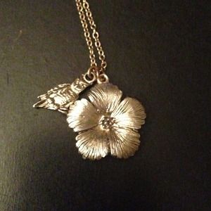 ⭐️SOLD⭐️Forever 21 Fashion Necklace