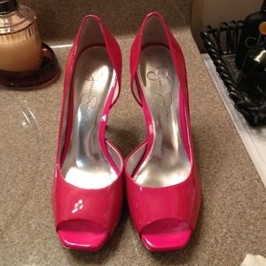 Jessica Simpson Pink pumps