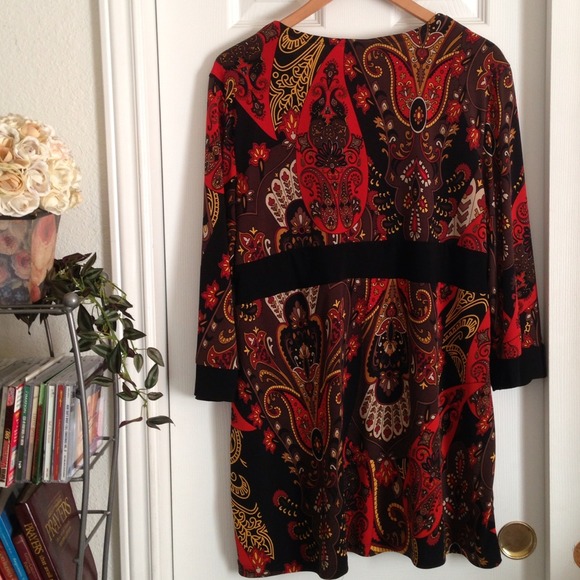 🚫SOLD🚫Cato Earth Tunic Top W/Studs Around Collar - Picture 2 of 4