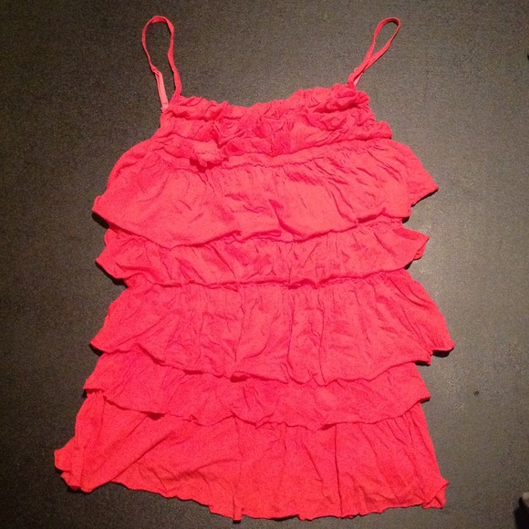 🚫Sold in bundle Pink ruffle top