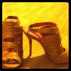 Lola shoes