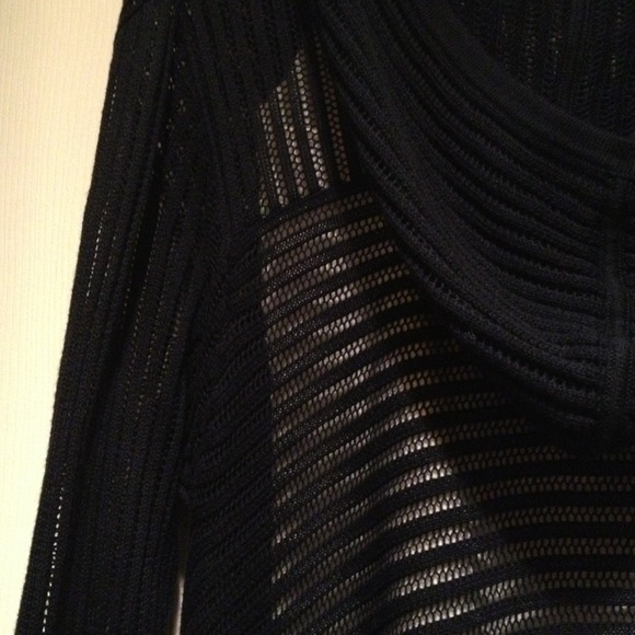 ❤ Hoodie... Light, Soft 'n knitted - Picture 3 of 4