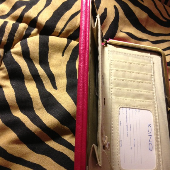 Grey And Pink Icing Wallet - Picture 3 of 3