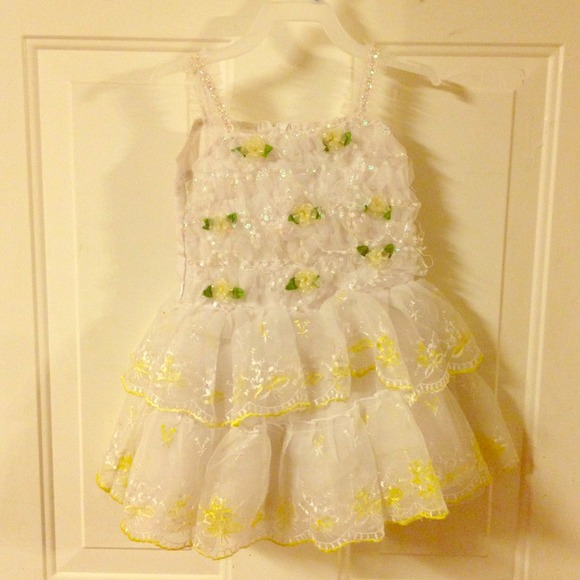 Girls dress