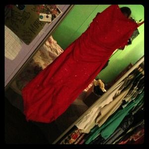 Red evening/formal gown