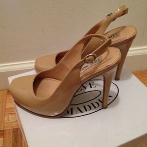 👠 Nude pumps 👠