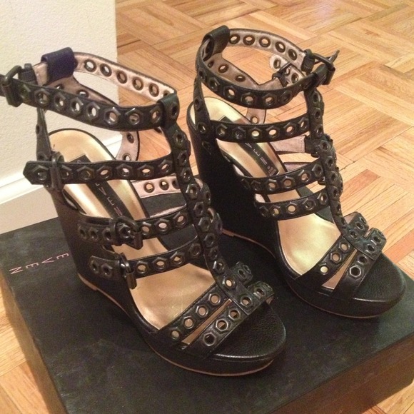 🎀Black wedges🎀 - Picture 1 of 2