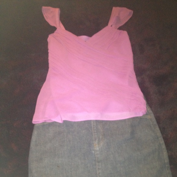 Lavender ๐ฏSilk Top - Picture 2 of 4