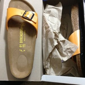 Birkenstock Madrid Sandal - hold