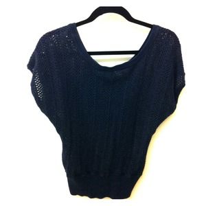 Heritage button back navy knit