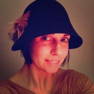 Women's Winter Hat with Feathers