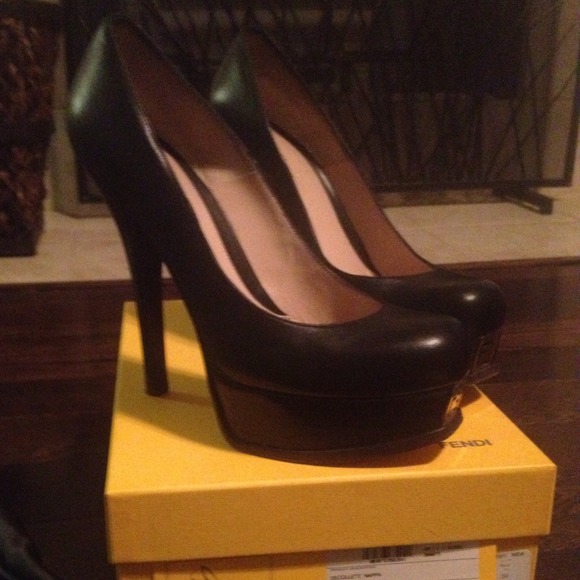 SOLD--100% Authentic FENDI Logo platform pumps - Picture 2 of 4