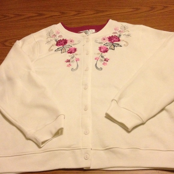 Beautiful button down sweatshirt