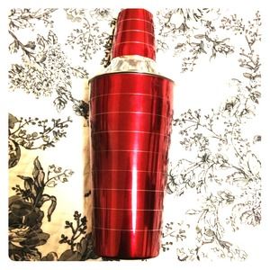 Classy cocktail shaker!