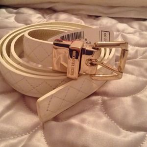 NWT Michael Kors white & gold quilted skinny belt