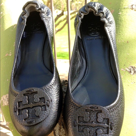 🌀🌀SOLD🌀🌀Tory Burch ''REVA' Black Leather Flats