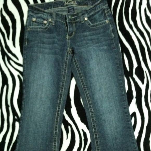 Denim - Picture 3 of 3
