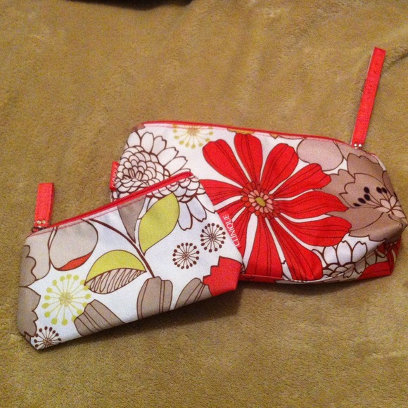 Set of 2 matching unused Clinique makeup bags - Picture 1 of 1