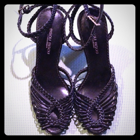 ⭕SOLD⭕Bisou Bisou black heels 💕