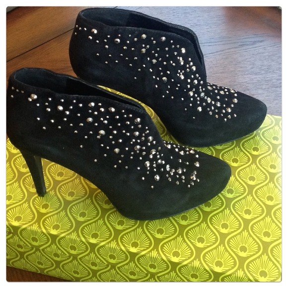 *HOLD*Brand New Black Suede Boots