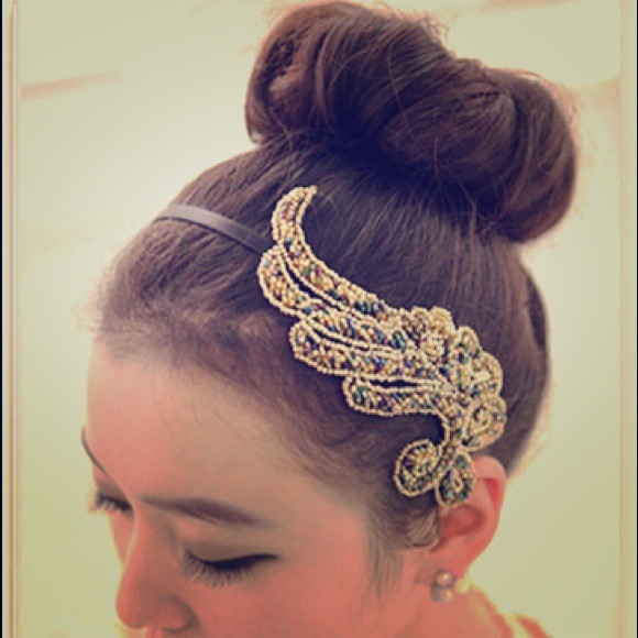 Jewelry - 💋Flower design hair band super cute