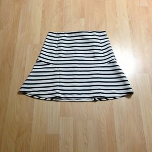Ann Taylor Skirt Size 10, new with tags