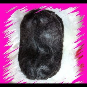 🎀BLACK FURRY LEG WARMERS🎀