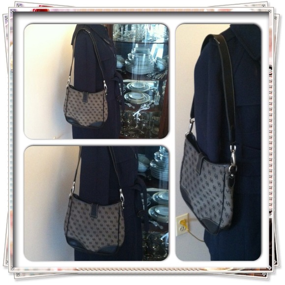 Vintage Dooney and Bourke Saddle Purse