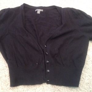 Short sleeve cut off cardigan