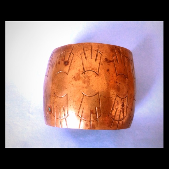 ✋Sold✋Vintage tribal brass cuff