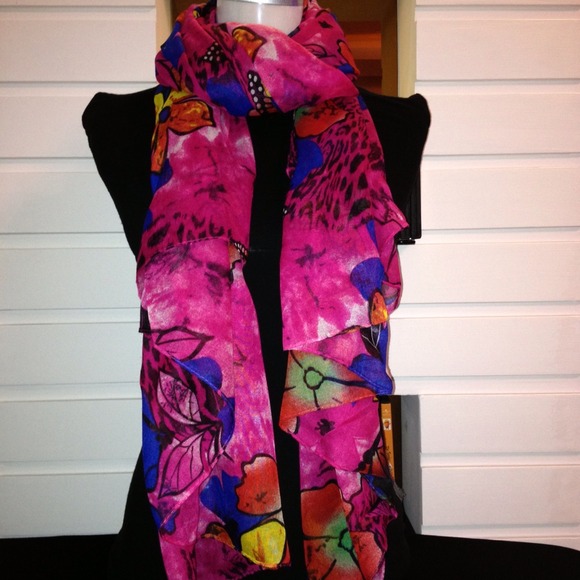Bold & beautiful scarf - Picture 1 of 1