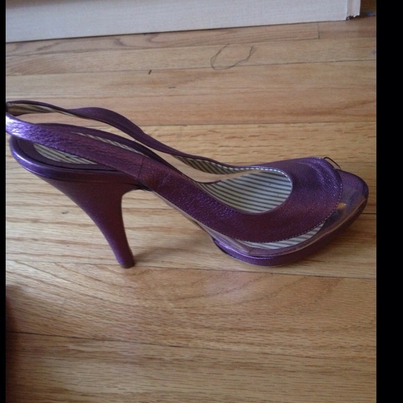 ⛔SOLD⛔Purple Moschino peeptoe pumps - Picture 3 of 4