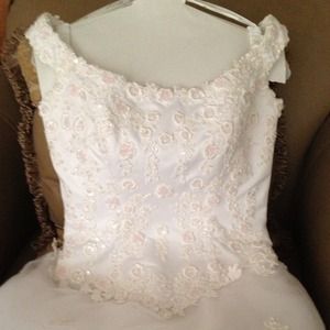 Wedding dress size 4