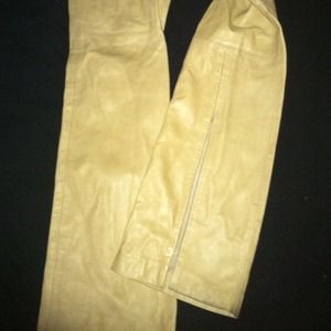 Beautiful Neto neutral color lamb skin leather!