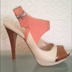 Tan/pink/brwn SZ 7 Bakers